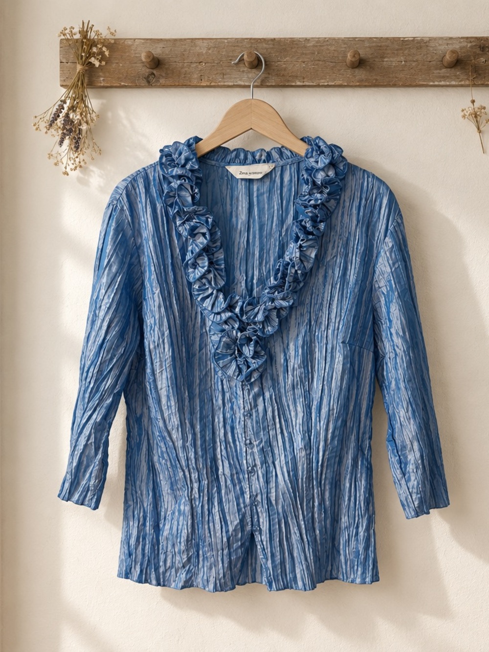 Vintage Harve Benard Blue Crinkle Button-Down Blouse with Ruffled V-Neck